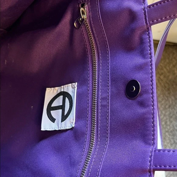 Telfar Authentic brand new Purple Women's Logo Tote Bag - Elegant Everyday Carry - Picture 2 of 7